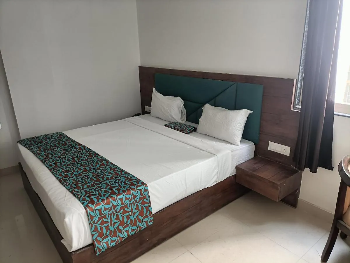 Family Hotel Tark Near Igi Airport Delhi New Delhi