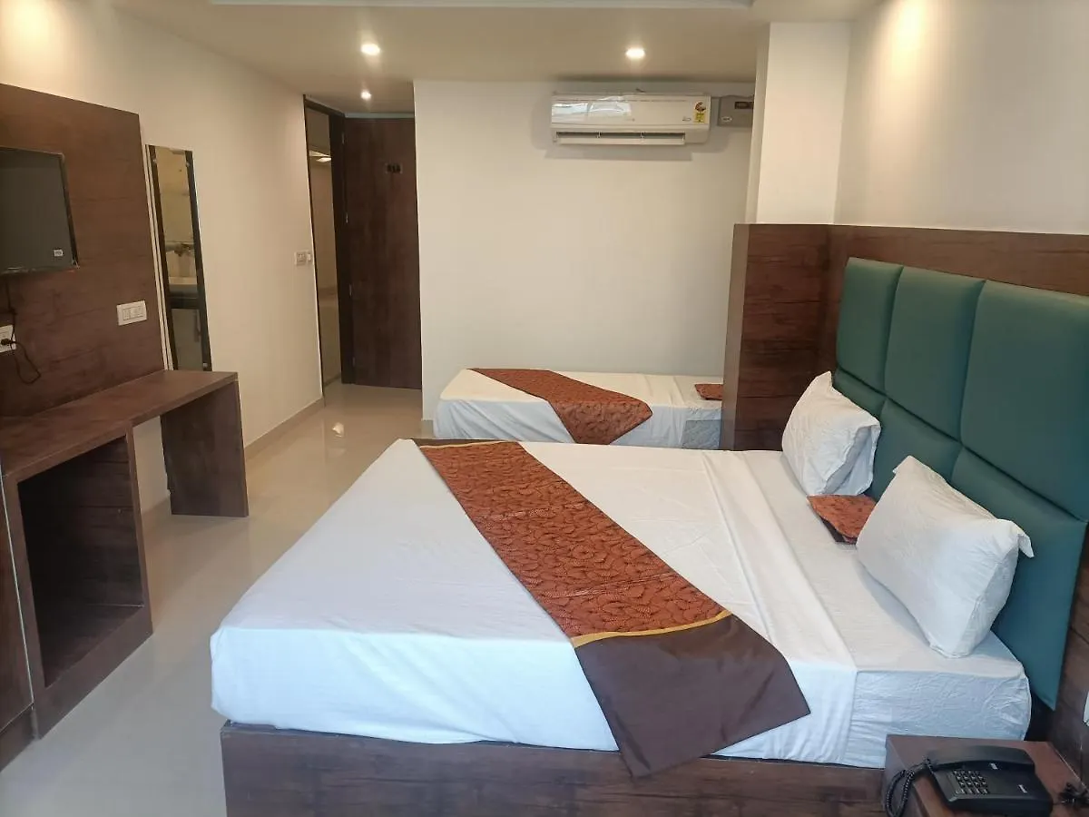 Family Hotel Tark Near Igi Airport Delhi New Delhi India